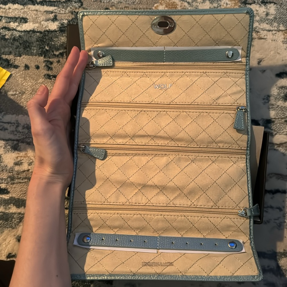 NIB Leather Jewelry Roll Travel Case – Ice | WOLF London Collection - Picture 3 of 4